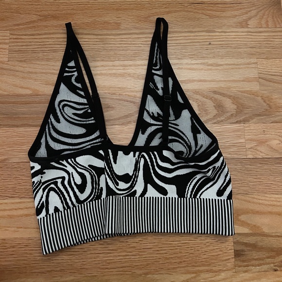 Tank top - Picture 2 of 3